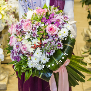 دسته گل صورتی