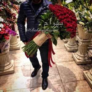 دسته گل رز بزرگ (120 عددی)