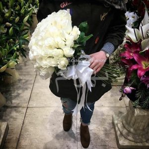 دسته گل رز سفید (30 عددی)